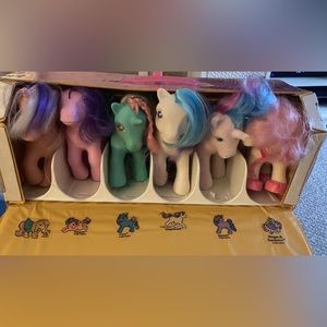 Vintage 1980s My Little Ponies with case